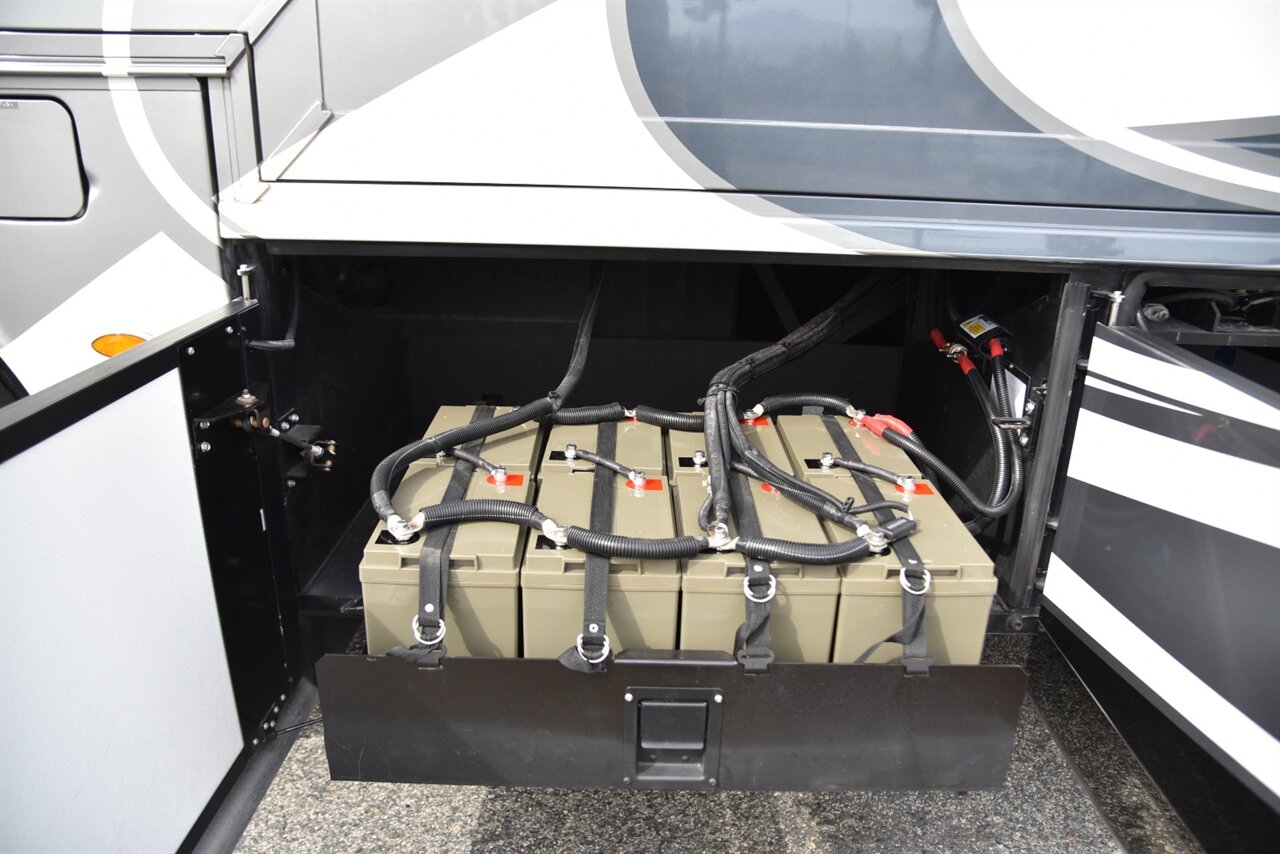 2021 Newmar Dutch Star 4020   - Photo 35 - Orange, CA 92867