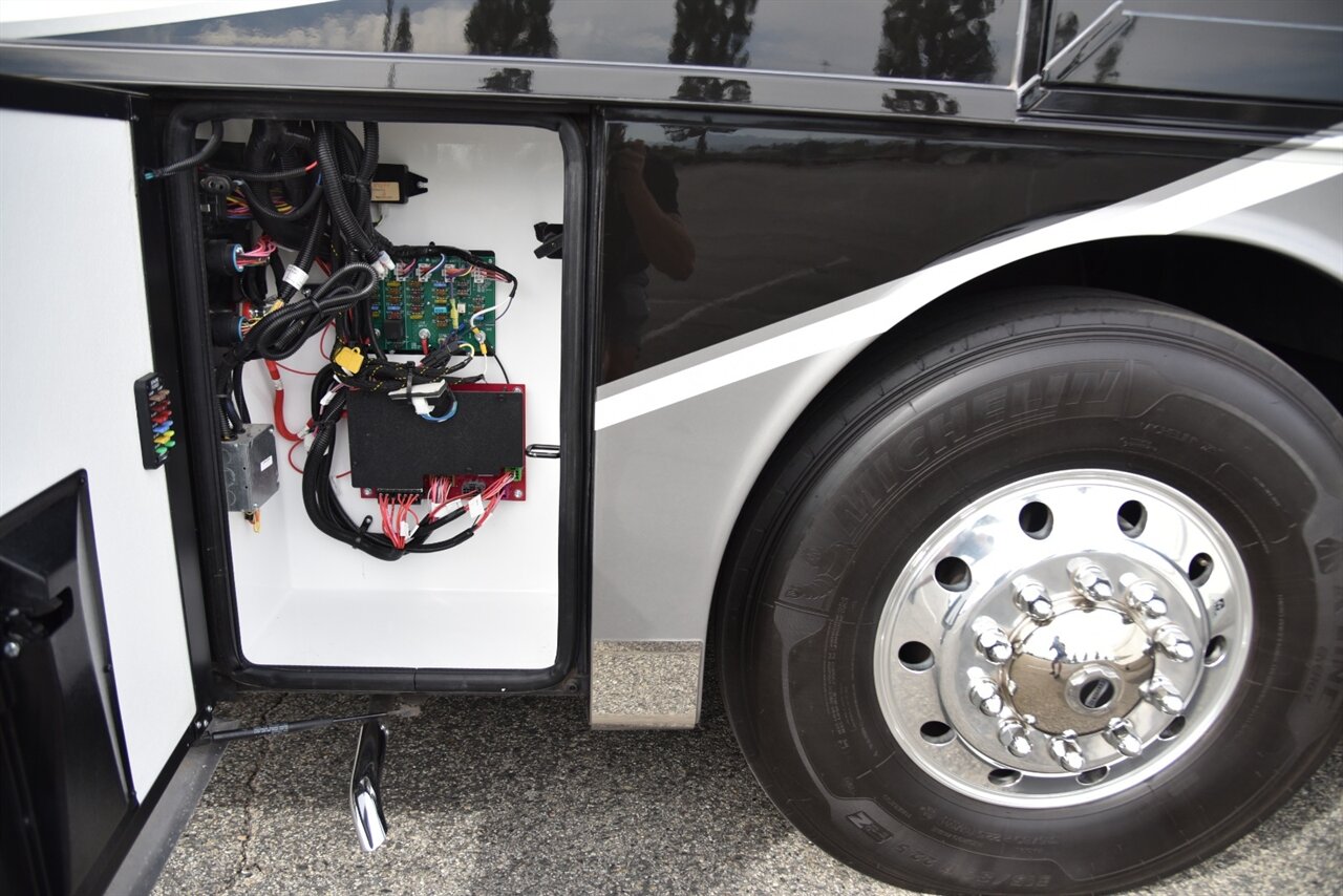 2021 Newmar Dutch Star 4020   - Photo 34 - Orange, CA 92867