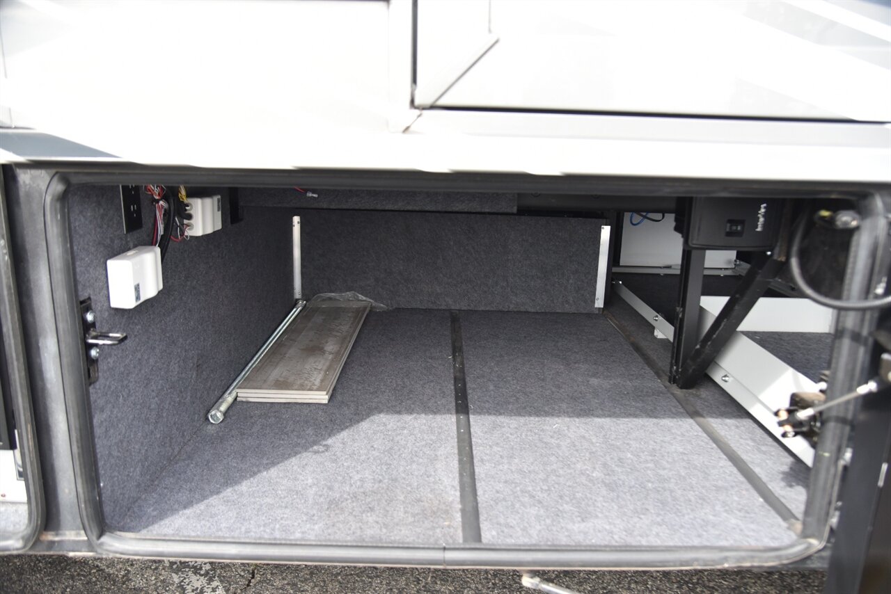 2021 Newmar Dutch Star 4020   - Photo 22 - Orange, CA 92867