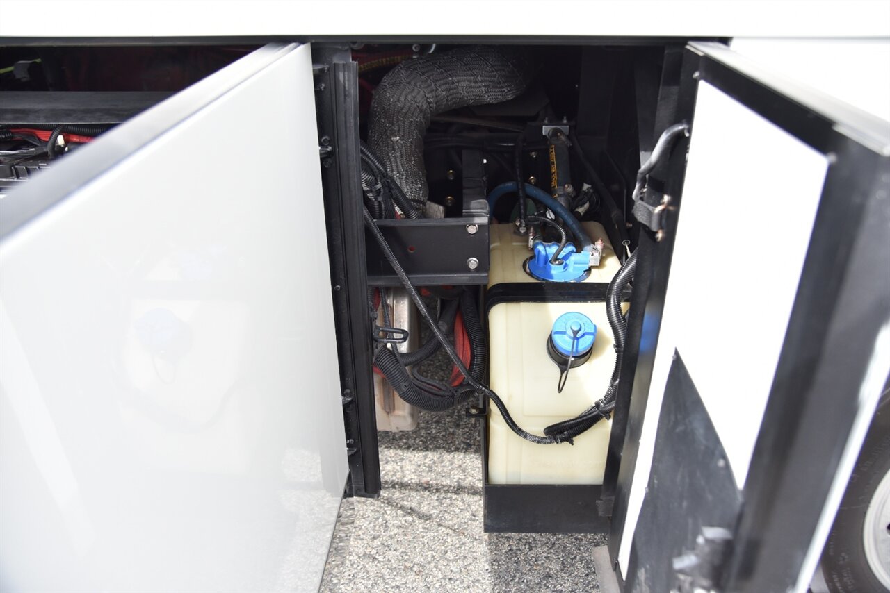 2021 Newmar Dutch Star 4020   - Photo 26 - Orange, CA 92867