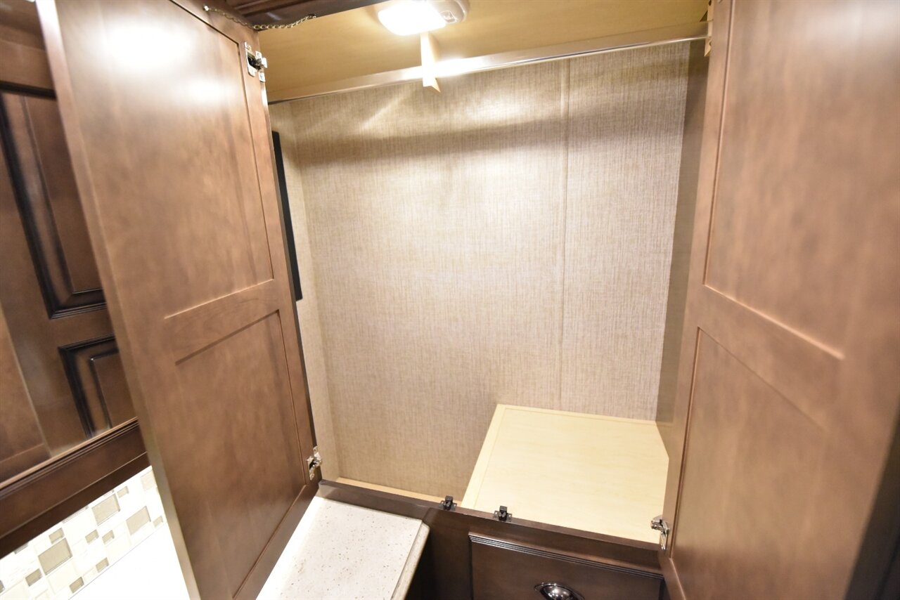 2021 Newmar Dutch Star 4020   - Photo 76 - Orange, CA 92867