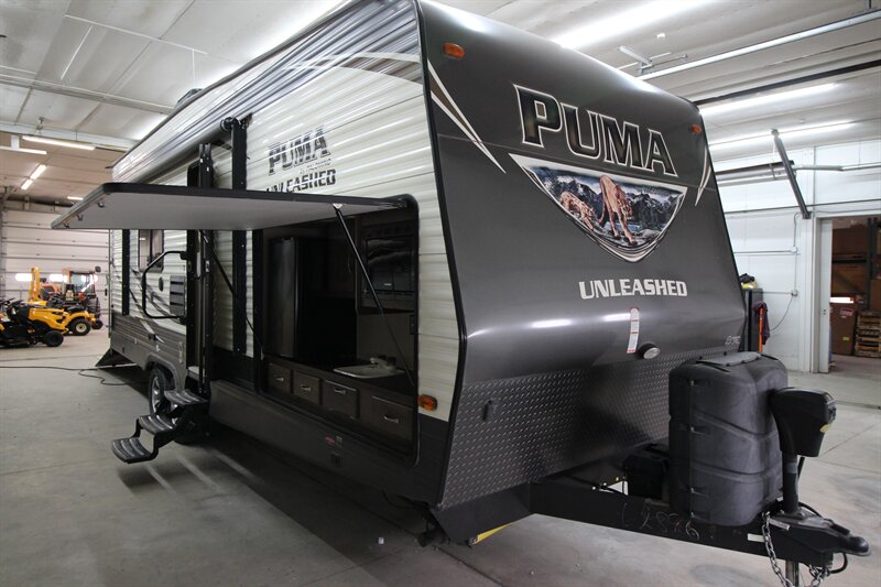 2017 PUMA 25TFS TOYHAULER  