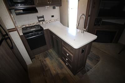 2016 ROCKWOOD 3029W   - Photo 10 - Algona, IA 50511