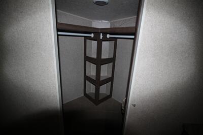 2016 ROCKWOOD 3029W   - Photo 13 - Algona, IA 50511