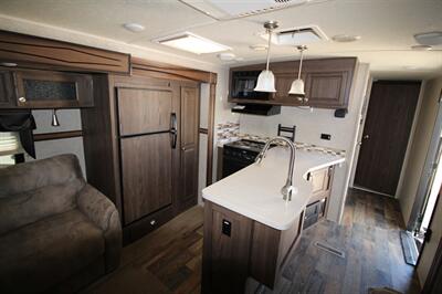 2016 ROCKWOOD 3029W   - Photo 9 - Algona, IA 50511