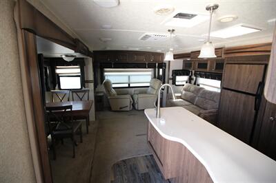 2016 ROCKWOOD 3029W   - Photo 6 - Algona, IA 50511