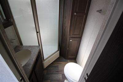 2016 ROCKWOOD 3029W   - Photo 14 - Algona, IA 50511