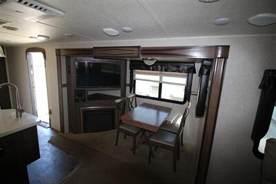 2016 ROCKWOOD 3029W   - Photo 7 - Algona, IA 50511