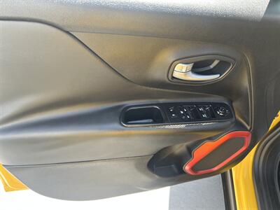 2015 Jeep Renegade Trailhawk   - Photo 10 - Phoenix, AZ 85009