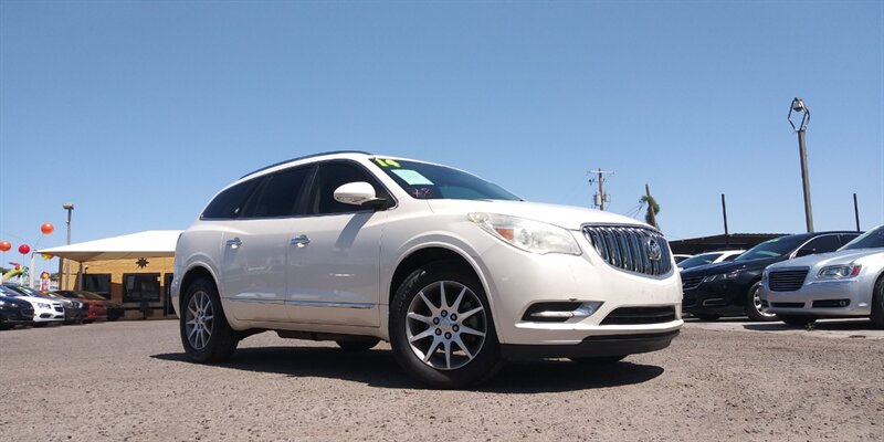 The 2014 Buick Enclave Leather photos