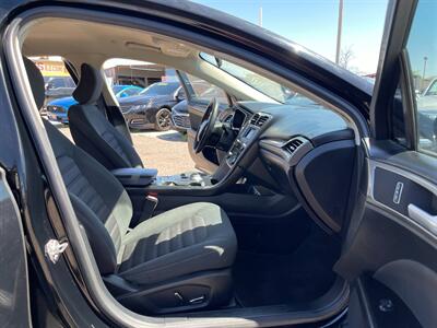 2017 Ford Fusion Hybrid SE   - Photo 7 - Phoenix, AZ 85009
