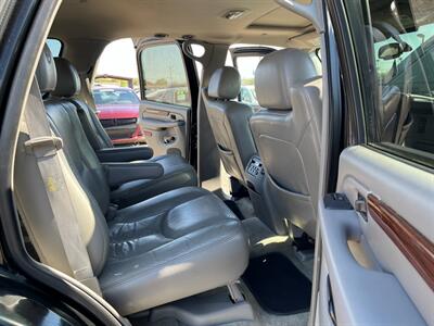 2004 Cadillac Escalade   - Photo 9 - Phoenix, AZ 85009