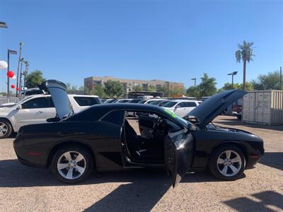 2018 Dodge Challenger SXT   - Photo 5 - Phoenix, AZ 85006
