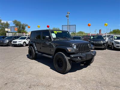 2019 Jeep Wrangler Unlimited Sahara   - Photo 13 - Phoenix, AZ 85009