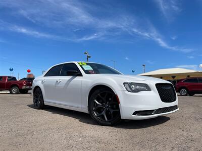 2020 Chrysler 300 Touring - Photo 1 - Phoenix, AZ 85009