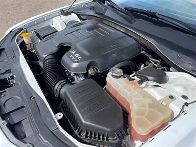 2020 Chrysler 300 Touring - Photo 10 - Phoenix, AZ 85009