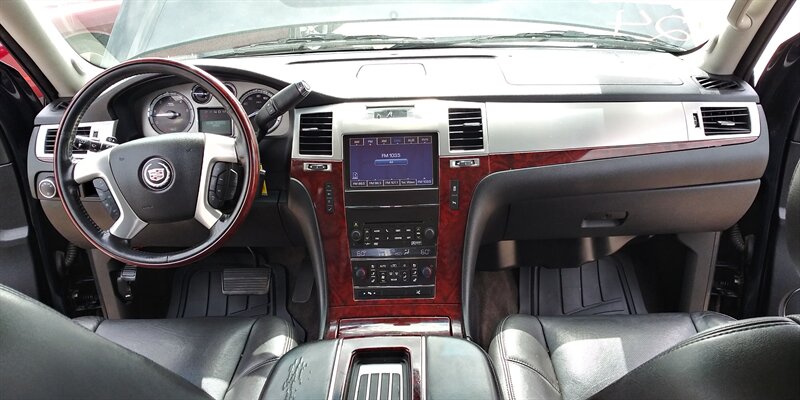 2013 Cadillac Escalade Premium photo