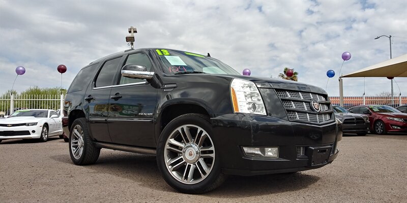 2013 Cadillac Escalade Premium photo