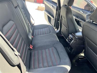 2016 Ford Fusion SE   - Photo 13 - Phoenix, AZ 85009