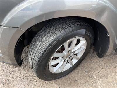2013 Dodge Journey SXT   - Photo 12 - Phoenix, AZ 85009