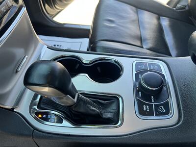 2019 Jeep Grand Cherokee High Altitude   - Photo 10 - Phoenix, AZ 85009