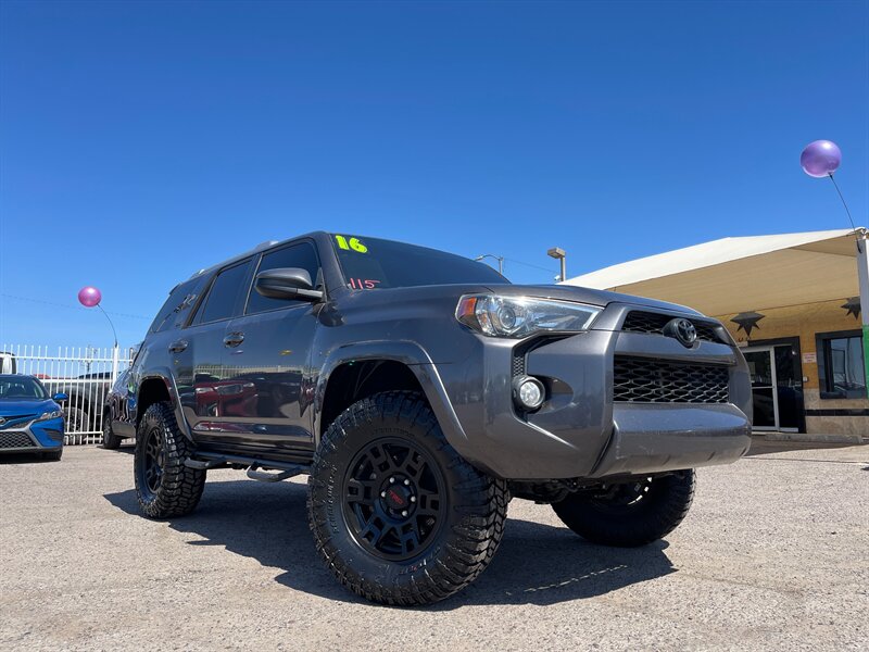 2016 Toyota 4Runner SR5   - Photo 1 - Phoenix, AZ 85009