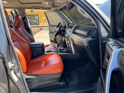 2016 Toyota 4Runner SR5   - Photo 8 - Phoenix, AZ 85009