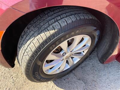 2017 Chrysler Pacifica Touring Plus   - Photo 13 - Phoenix, AZ 85009