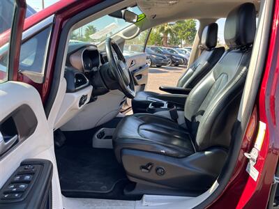 2017 Chrysler Pacifica Touring Plus   - Photo 5 - Phoenix, AZ 85009
