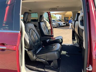 2017 Chrysler Pacifica Touring Plus   - Photo 9 - Phoenix, AZ 85009