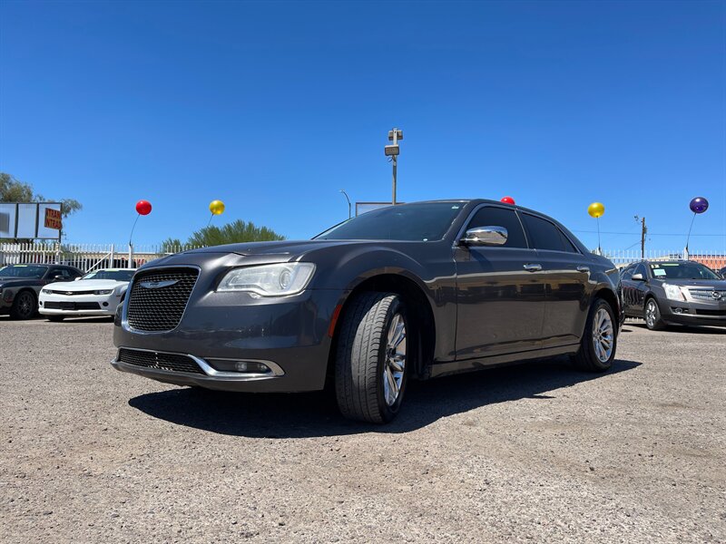 2016 Chrysler 300 C photo
