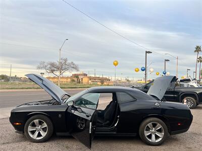 2015 Dodge Challenger SXT   - Photo 6 - Phoenix, AZ 85006