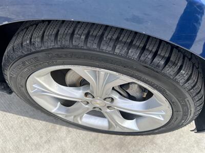 2019 Chevrolet Cruze Premier   - Photo 17 - Phoenix, AZ 85009