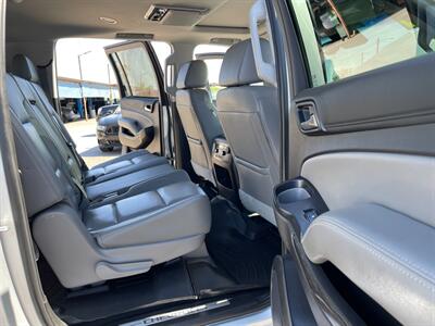2020 Chevrolet Suburban LT   - Photo 9 - Phoenix, AZ 85009