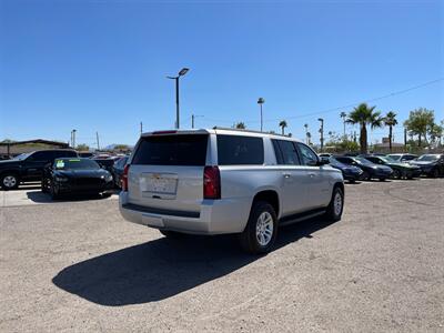 2020 Chevrolet Suburban LT   - Photo 18 - Phoenix, AZ 85009