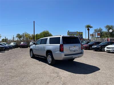 2020 Chevrolet Suburban LT   - Photo 17 - Phoenix, AZ 85009