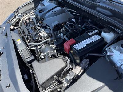 2022 Toyota Camry SE - Photo 11 - Phoenix, AZ 85009