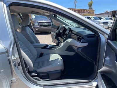 2022 Toyota Camry SE - Photo 7 - Phoenix, AZ 85009