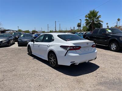 2021 Toyota Camry SE - Photo 14 - Phoenix, AZ 85009