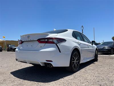 2021 Toyota Camry SE - Photo 4 - Phoenix, AZ 85009