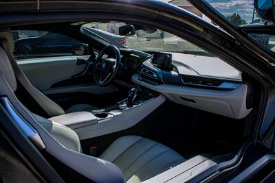 2014 BMW i8   - Photo 18 - Albuquerque, NM 87114