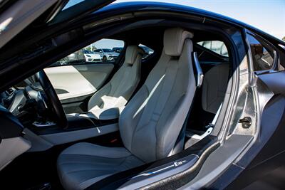 2014 BMW i8   - Photo 10 - Albuquerque, NM 87114