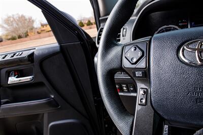 2020 Toyota 4Runner TRD Off-Road Premium   - Photo 18 - Albuquerque, NM 87114