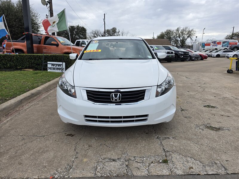 2010 Honda Accord LX - Photo 11 - Garland, TX 75042