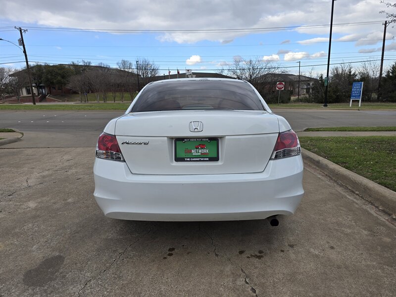 2010 Honda Accord LX - Photo 7 - Garland, TX 75042