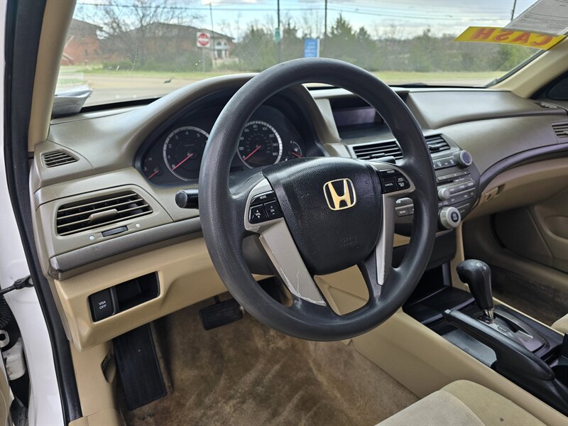 2010 Honda Accord LX - Photo 13 - Garland, TX 75042