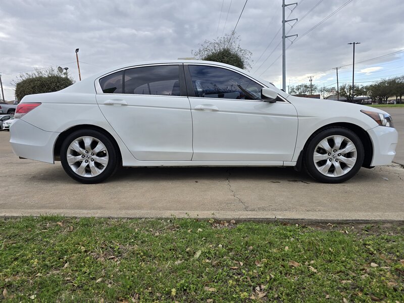 2010 Honda Accord LX - Photo 9 - Garland, TX 75042