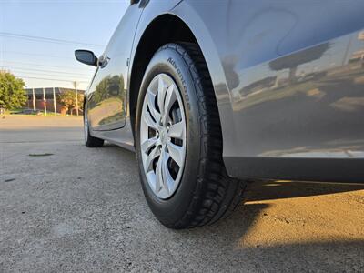 2011 Hyundai SONATA GLS   - Photo 5 - Garland, TX 75042