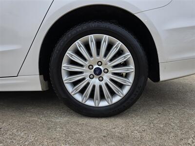 2013 Ford Fusion Hybrid SE   - Photo 6 - Garland, TX 75042