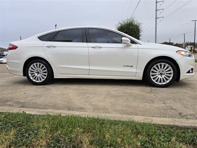 2013 Ford Fusion Hybrid SE   - Photo 10 - Garland, TX 75042